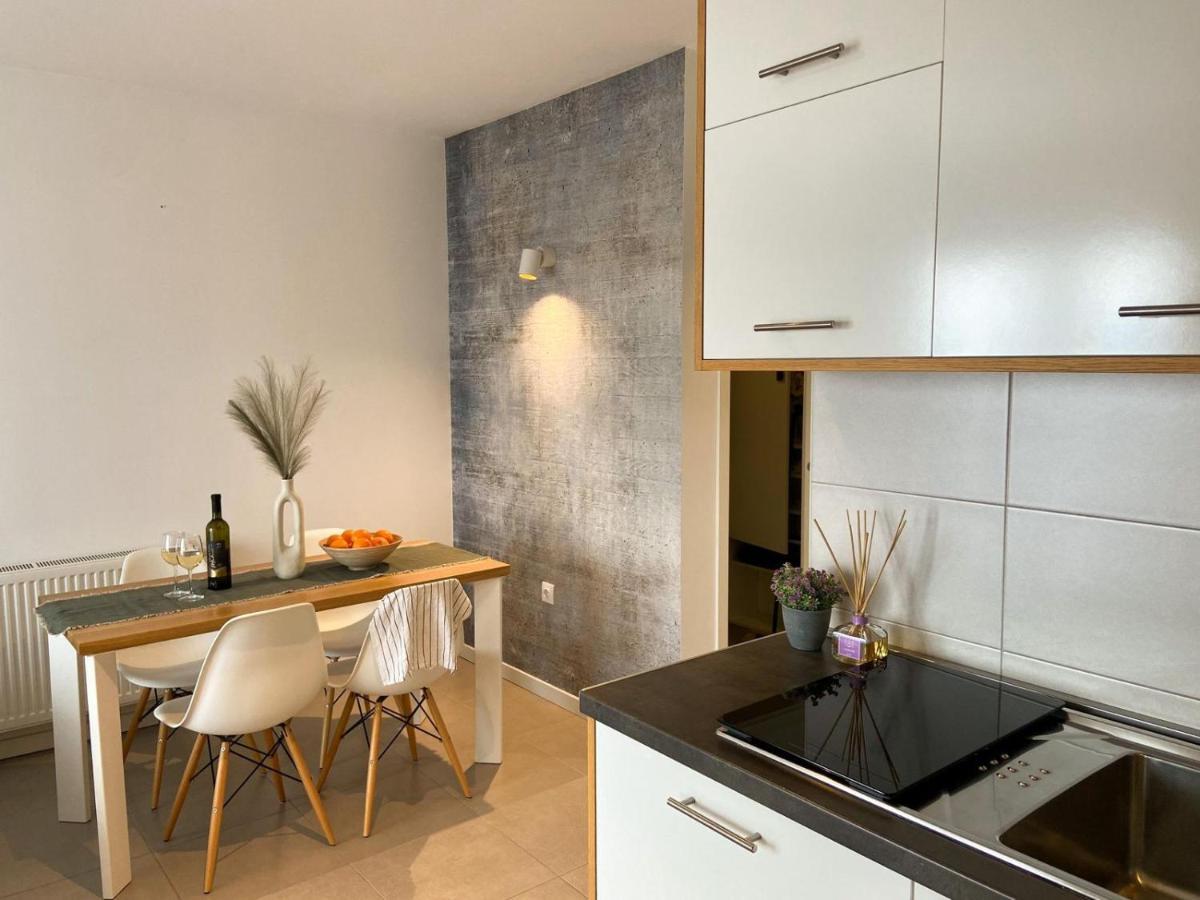 Portview Apartment Rijeka Eksteriør bilde