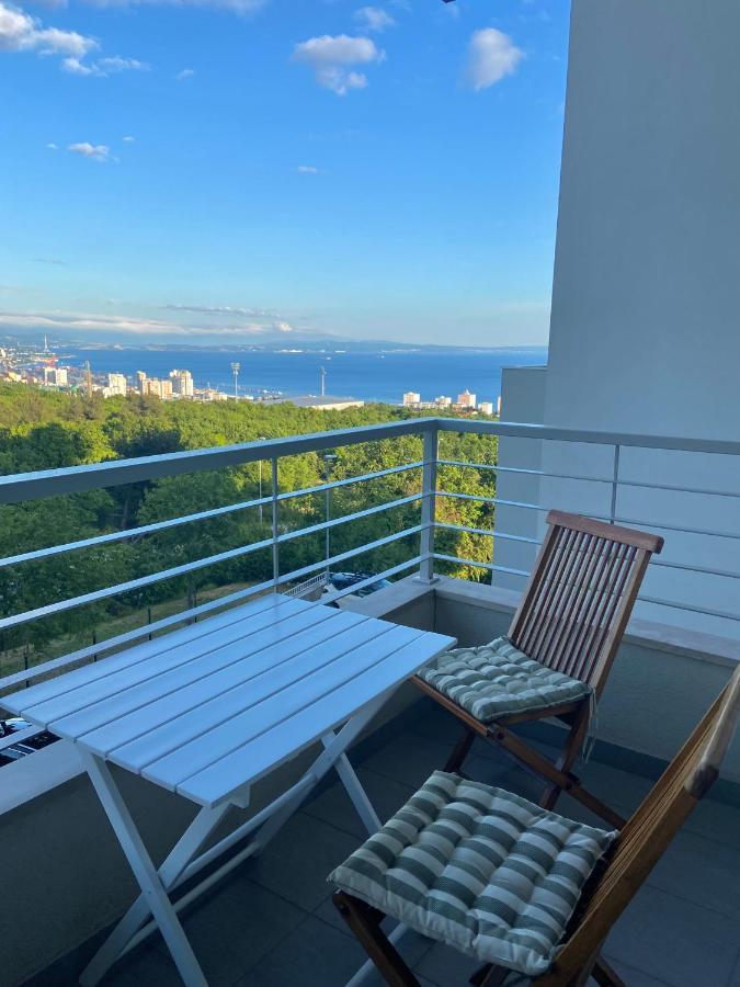 Portview Apartment Rijeka Eksteriør bilde