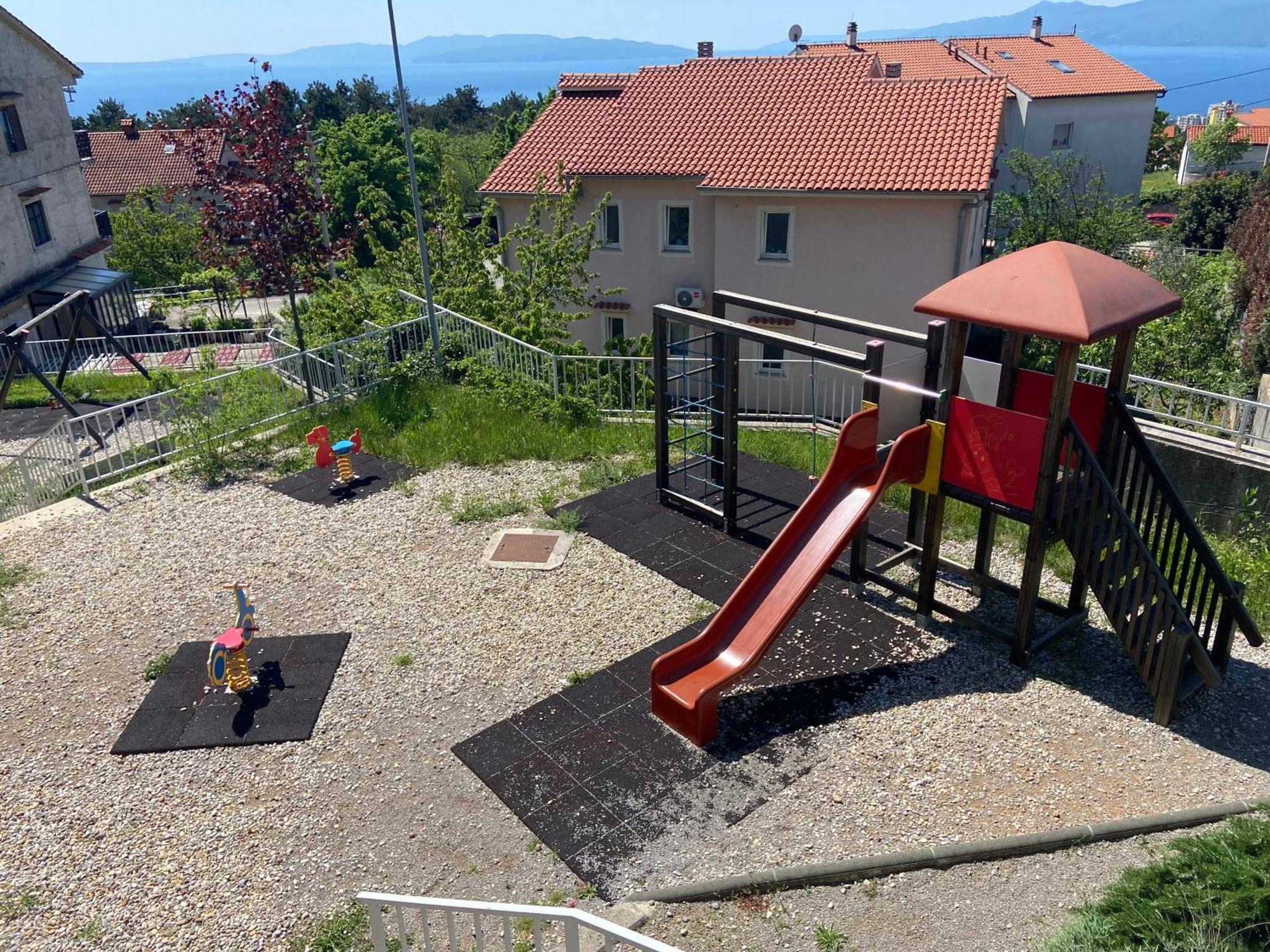 Portview Apartment Rijeka Eksteriør bilde